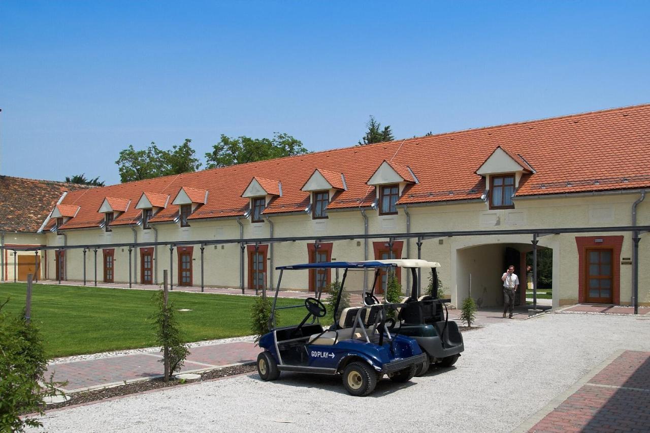 Mokrice Castle Estate Hotel Obrezje Buitenkant foto